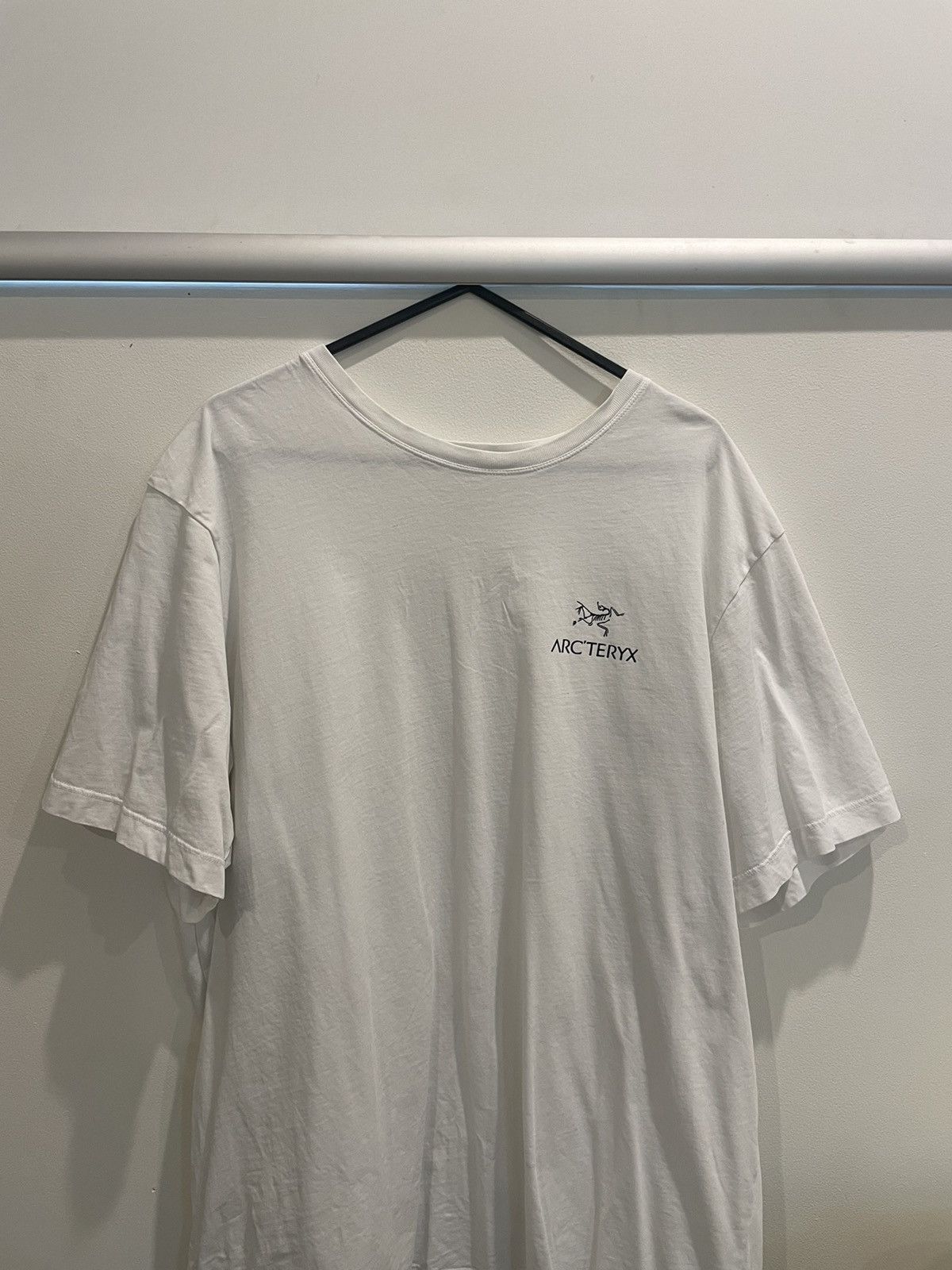 Arc'teryx White Arc’teryx Tshirt Size US XL / EU 56 / 4 - 1 Thumbnail