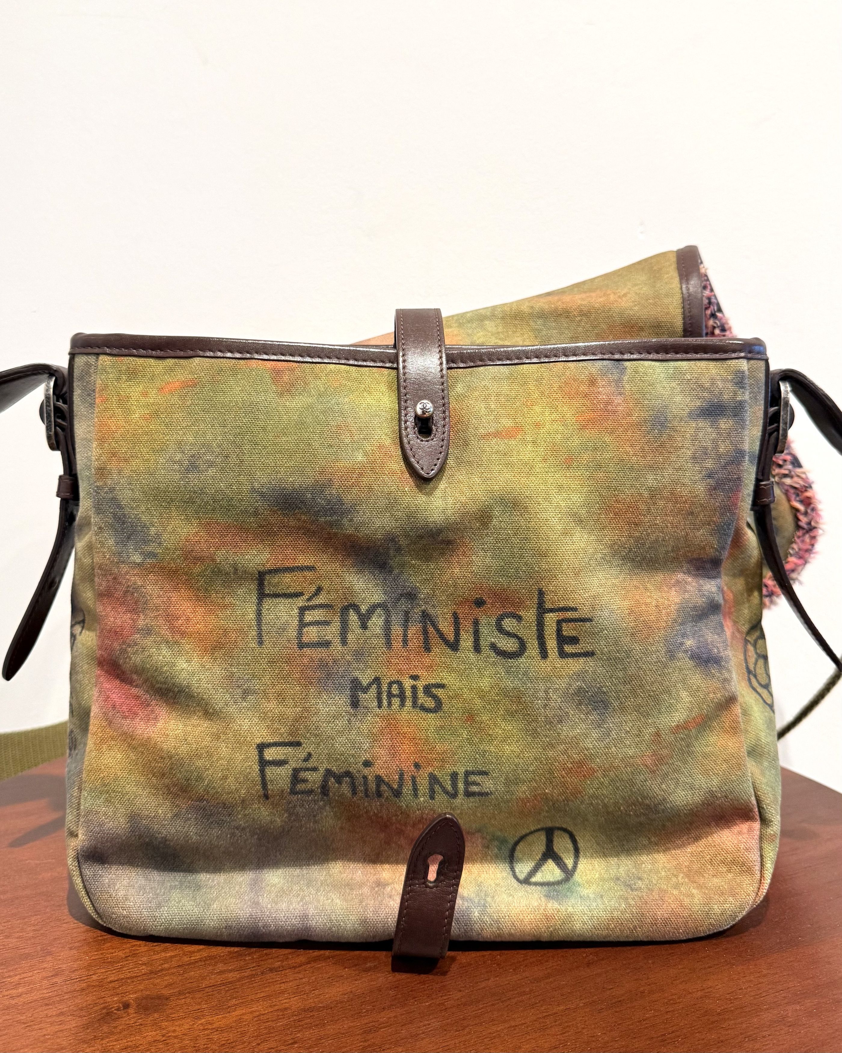 Chanel Chanel 2014 Graffiti Messengers Bag Size ONE SIZE - 6 Thumbnail