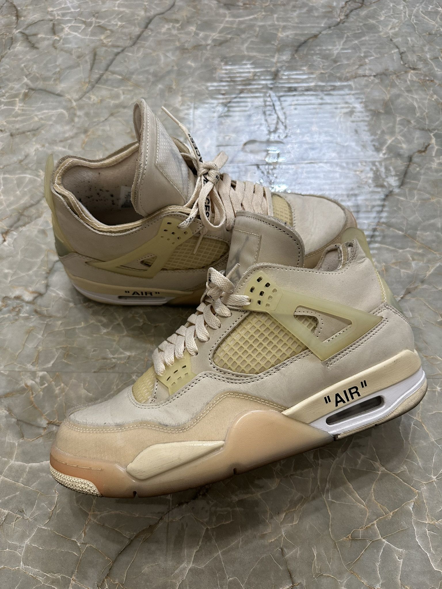 Nike × Off-White Off-White Jordan 4 Sail Size US 9.5 / EU 42-43 - 1 Thumbnail