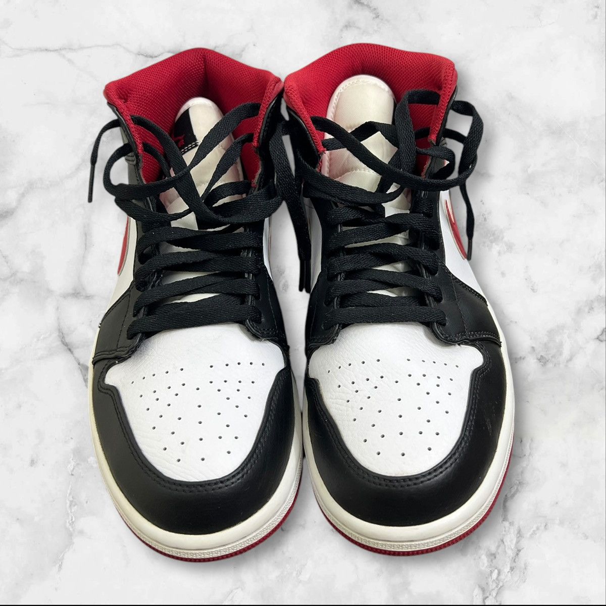 Nike Nike Air Jordan 1 Mid US 10 WHITE/GYM RED-BLACK Size US 10 / EU 43 - 2 Thumbnail