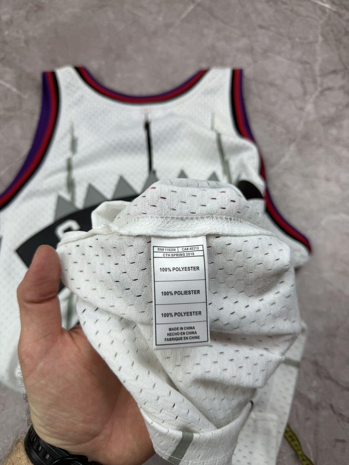 NBA Mitchell Ness Toronto Raptors 15 Carter White Jersey Shirt Size US L / EU 52-54 / 3 - 6 Thumbnail