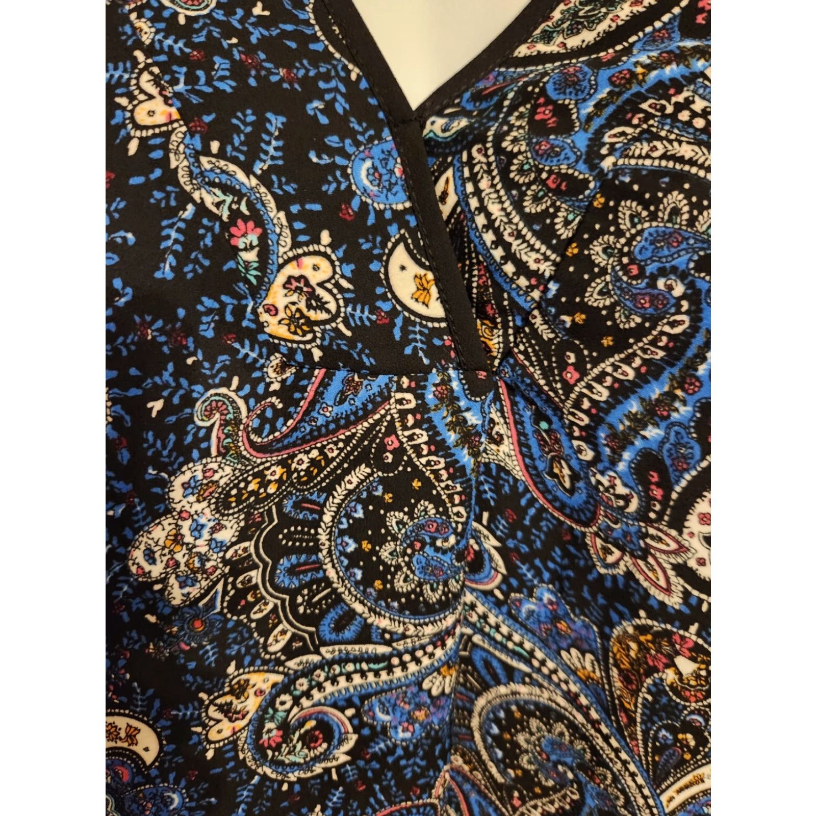 Vintage DR2 Blue Paisley Floral Black In Back Top Boho XL 3/4 Sleeve V-Neck Blouse Womens Shirt Shirt Size XL / US 12-14 / IT 48-50 - 2 Thumbnail