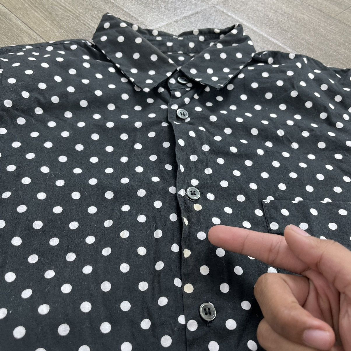Comme des Garcons Homme 🇯🇵 AD2008 Comme des Garcons Homme CDG Polkadot Black Shirt Size US M / EU 48-50 / 2 - 15 Thumbnail