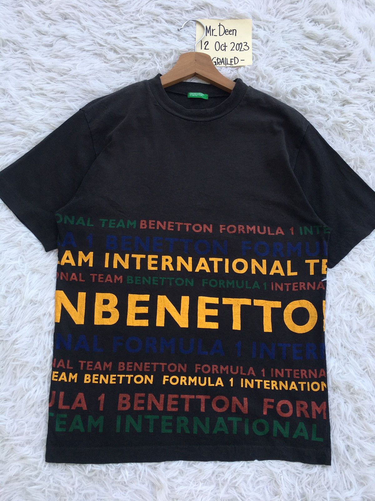 United Colors Of Benetton Rare United Colors of Benetton Spellout Tshirt Size US M / EU 48-50 / 2 - 4 Thumbnail