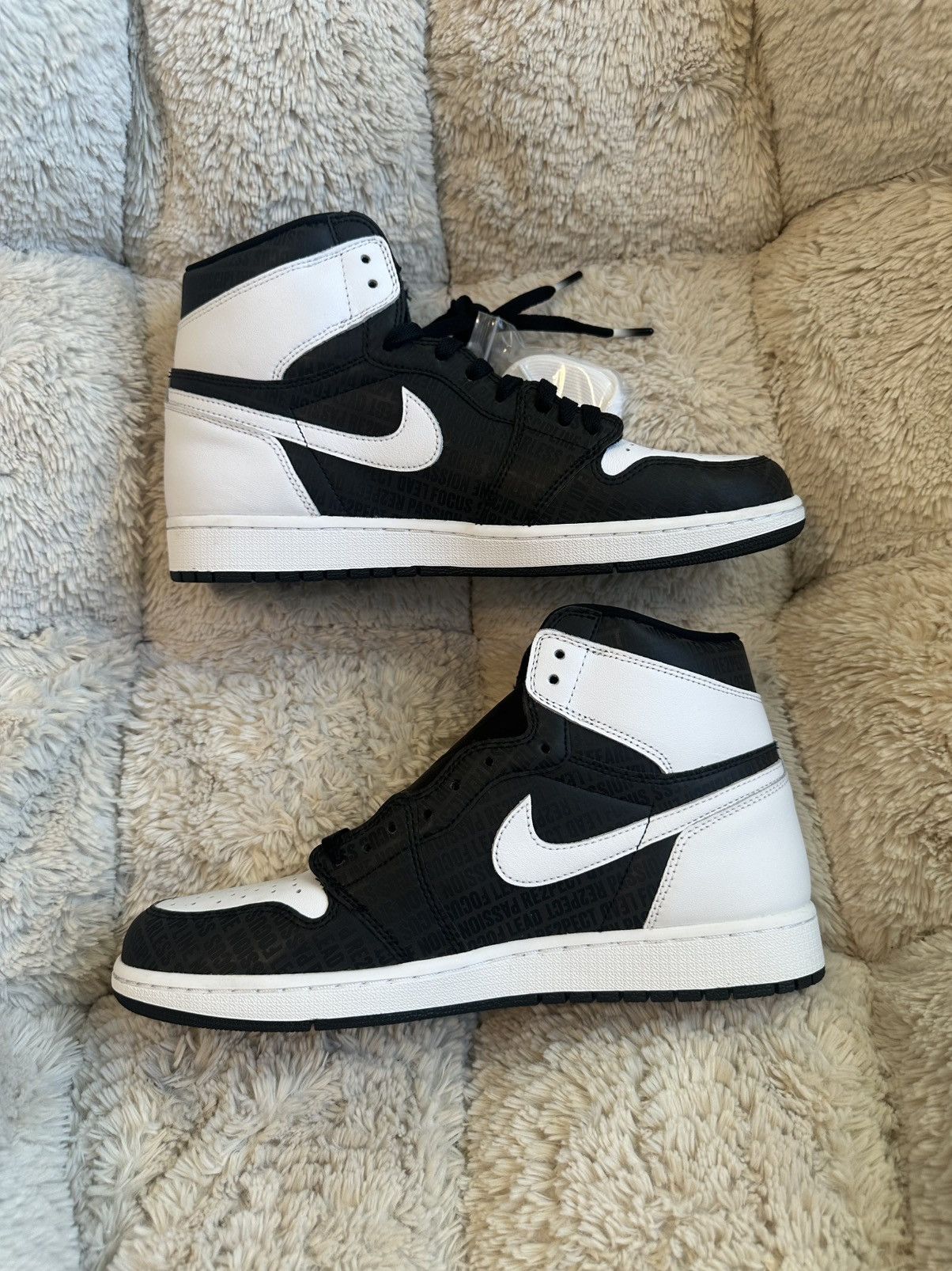 Air Jordan 1 Retro High OG “RE2PECT”