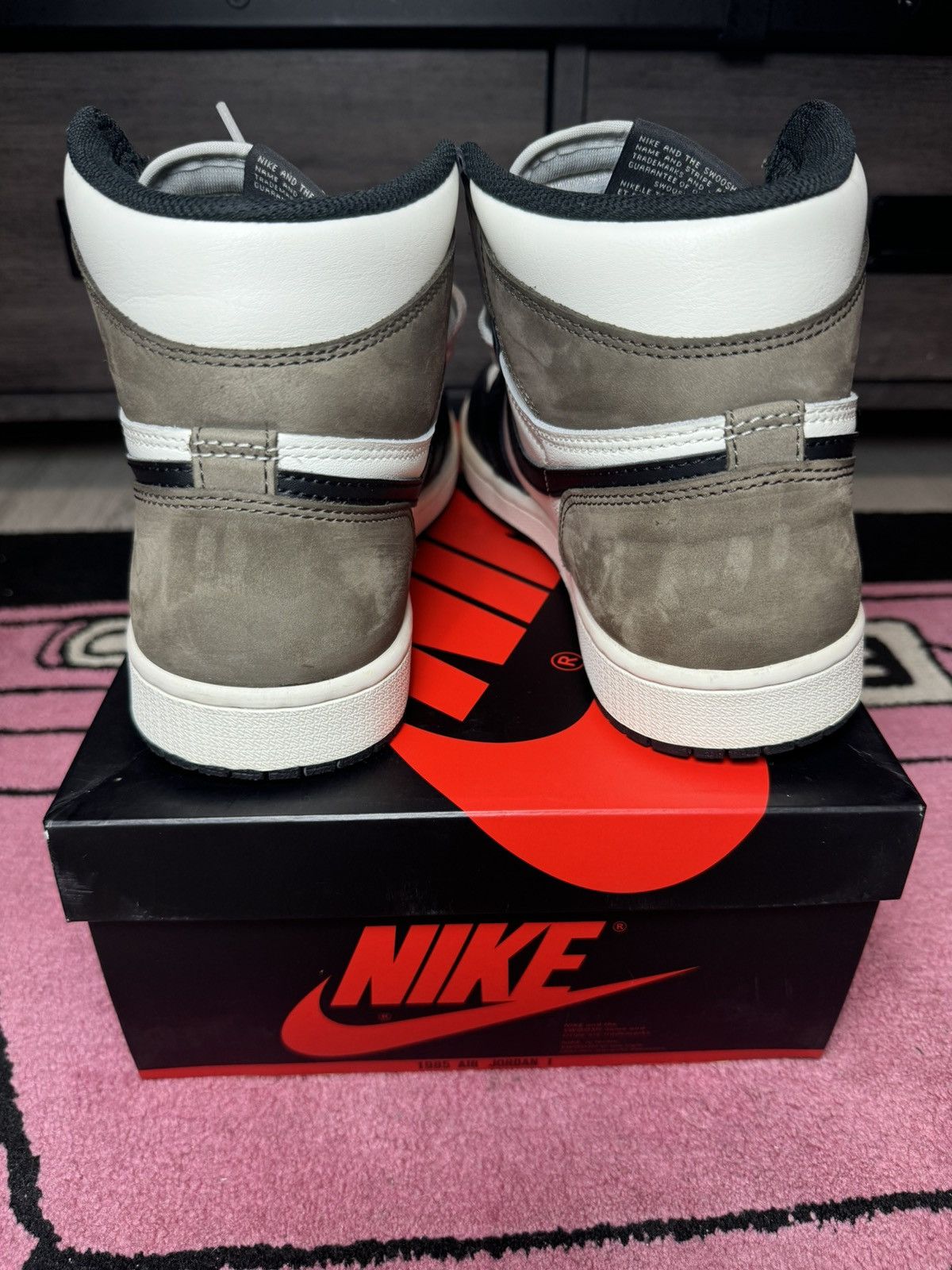 Jordan Brand × Nike Jordan 1 Mocha Size US 8.5 / EU 41-42 - 5 Thumbnail