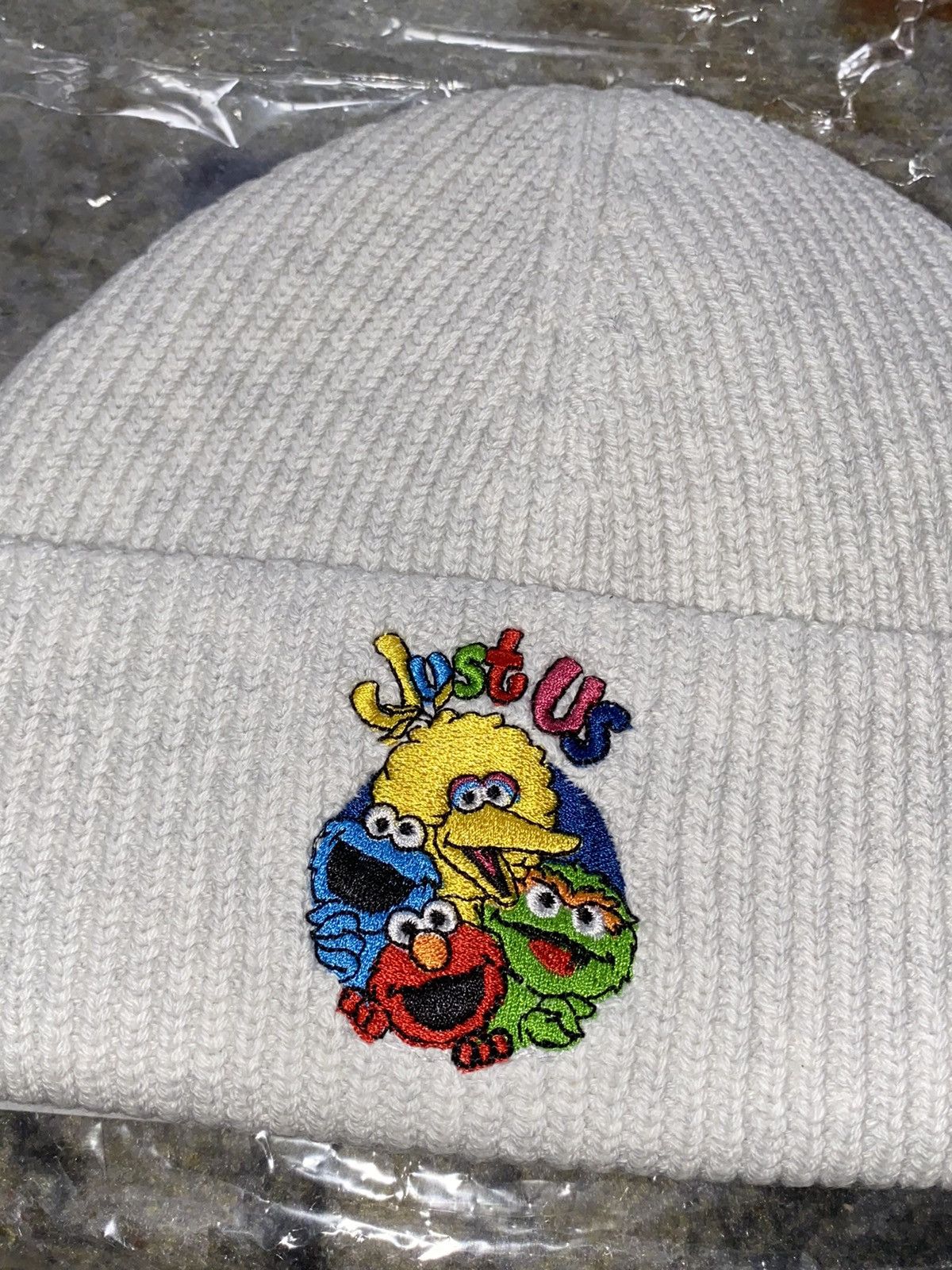 Kith Kith x Sesame Street Mia Beanie Size ONE SIZE - 2 Thumbnail