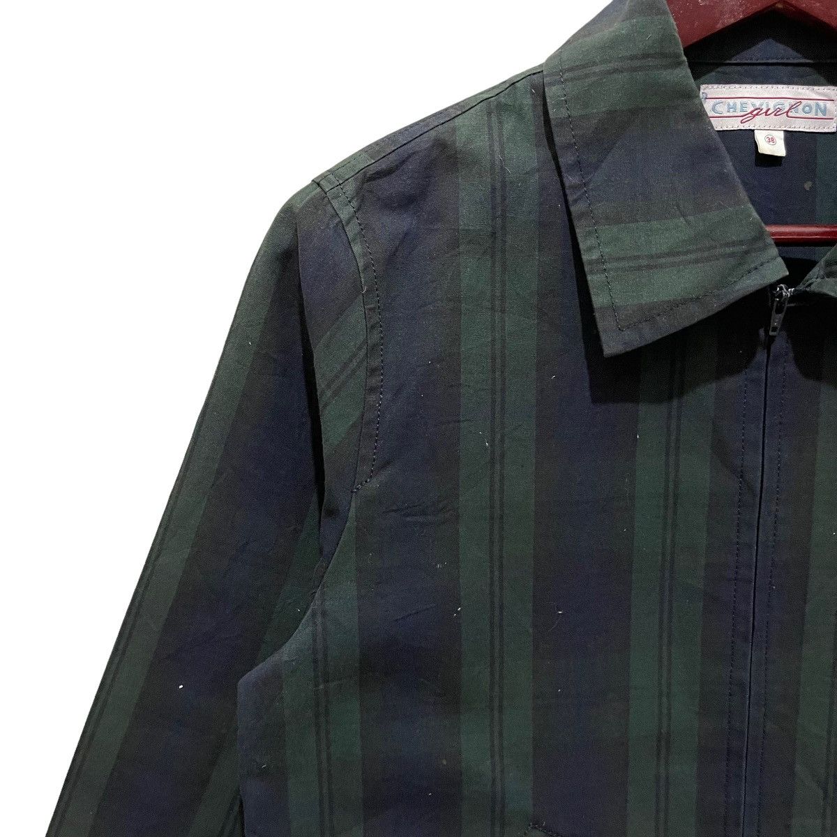 Chevignon Chevignon Zipper Tartan Cropped Jacket Size US S / EU 44-46 / 1 - 4 Thumbnail