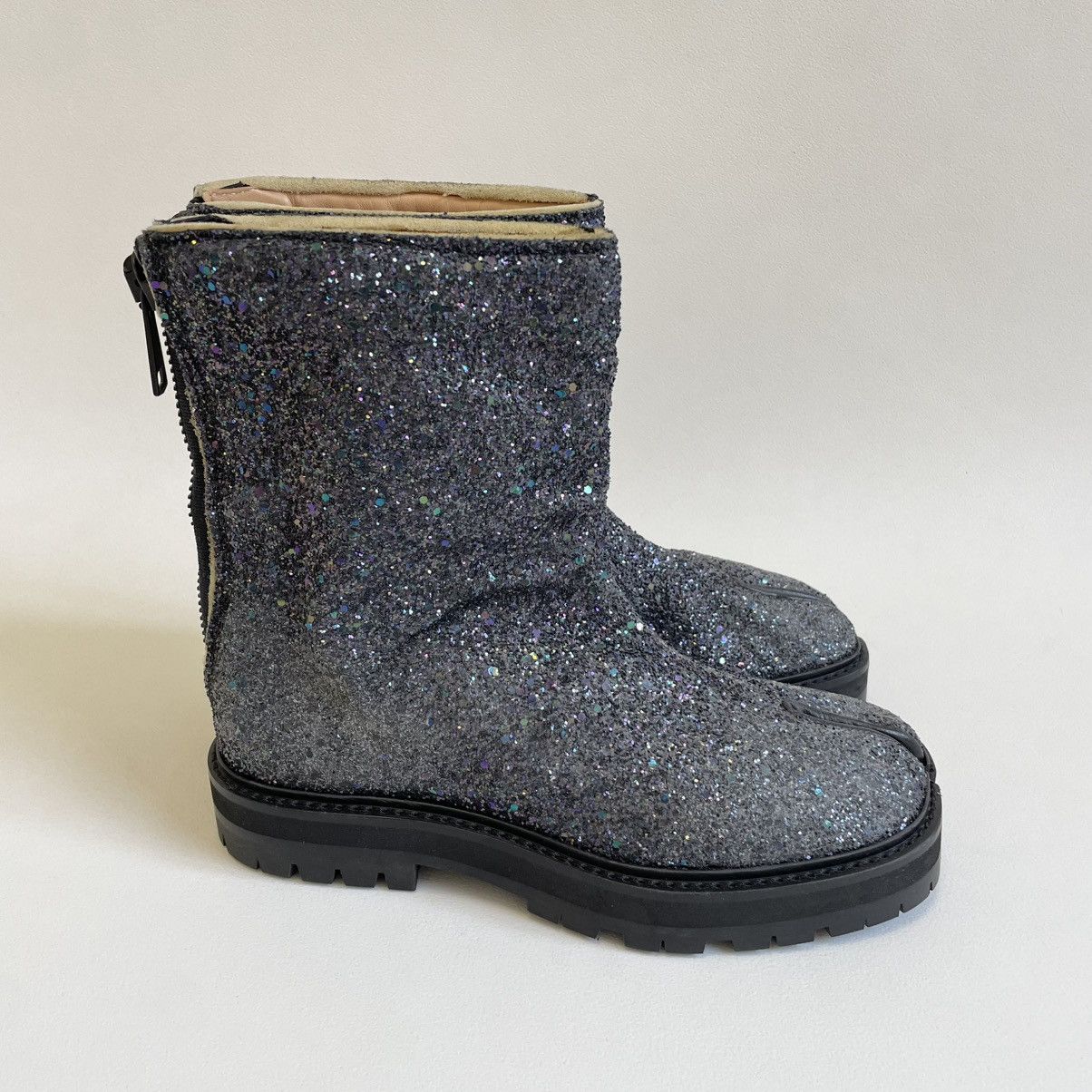 Maison Margiela A/W 19 Glitter Hunter Tabi Boots Size US 7 / IT 37 - 11 Thumbnail