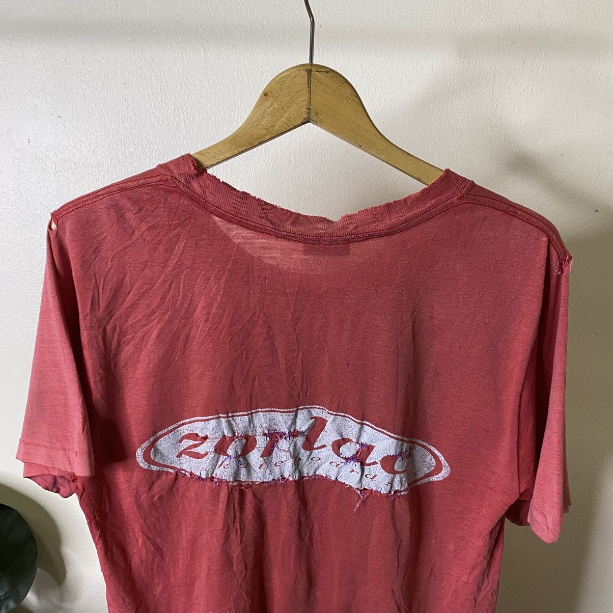 Vintage 1990s Zorlac Skateboard Distressed Sunfaded T Shirt Size US S / EU 44-46 / 1 - 2 Thumbnail
