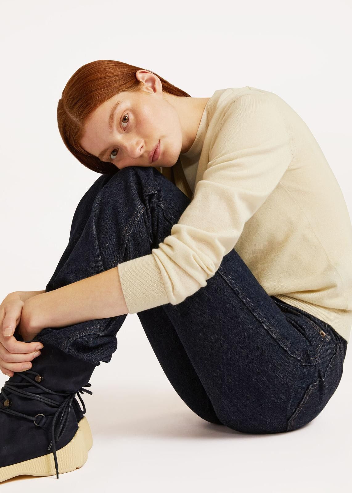 o1srvl11e0425 FAM6885 Jeans in Blue