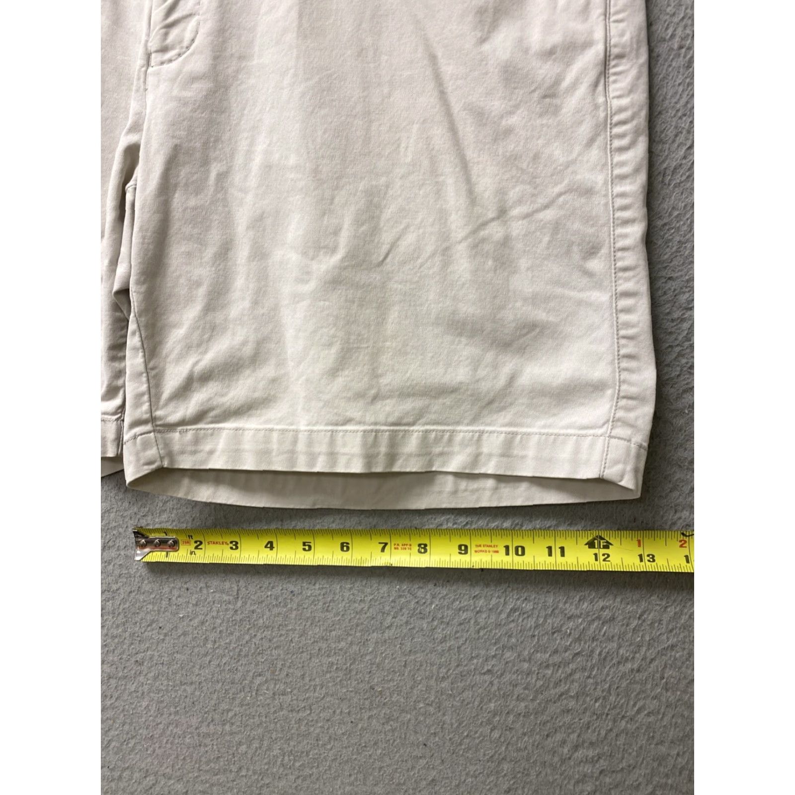 Peter Millar VINTAGE Peter Millar Shorts Men Sz 40 Casual Chino Stretch Beige 80s Size US 40 / EU 56 - 6 Thumbnail