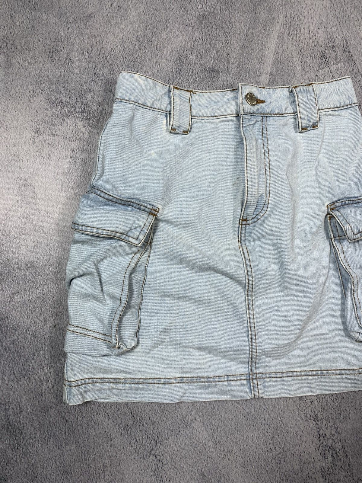 Japanese Brand × Vintage Vintage Y2K Japanese denim cargo skirt streetwear size 26 Size 26" / US 2 / IT 38 - 2 Thumbnail