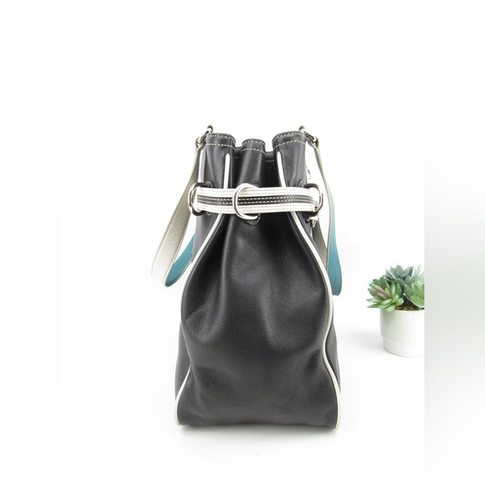Coach Authentic Coach Black White Leather Shoulder Bag Size ONE SIZE - 5 Thumbnail