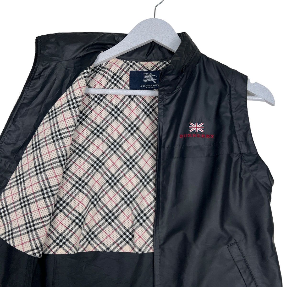 Burberry 🔥 BURBERRY BLACK NYLON VEST Size US XS / EU 42 / 0 - 11 Thumbnail