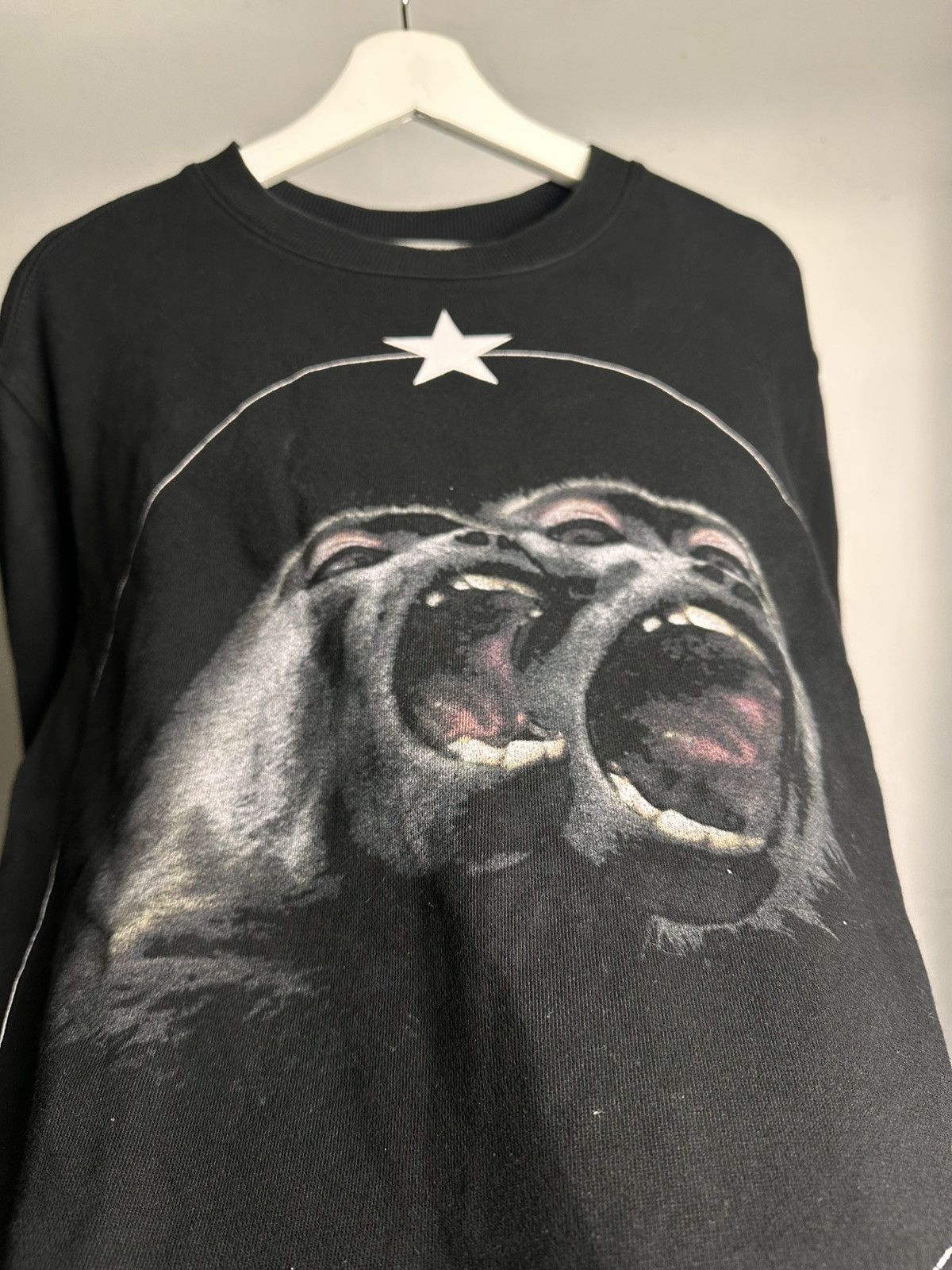 Givenchy Riccardo Tisci Monkey Brothers Cuban Fits Size US L / EU 52-54 / 3 - 6 Thumbnail