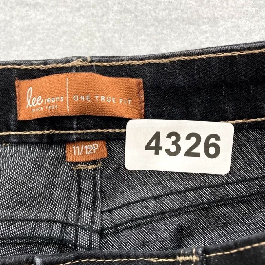 Lee Lee One True Fit Jeans Women's 11/12P Petite Bootcut Stretch Dark Wash Blue denim jean Size 32" / US 10 / IT 46 - 5 Thumbnail