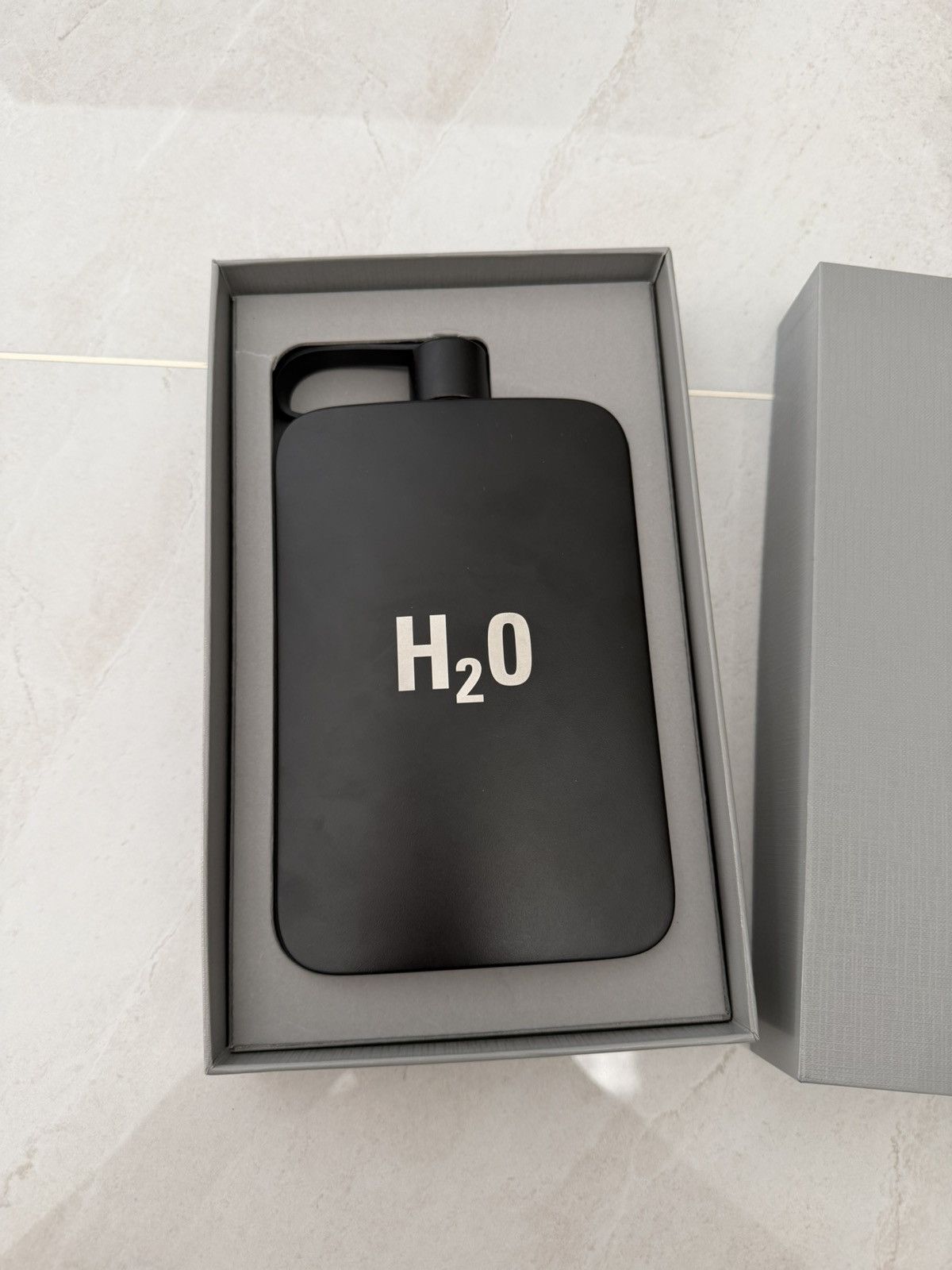 Balenciaga Balenciaga H2O Stainless Steel Water Bottle Size ONE SIZE - 2 Thumbnail