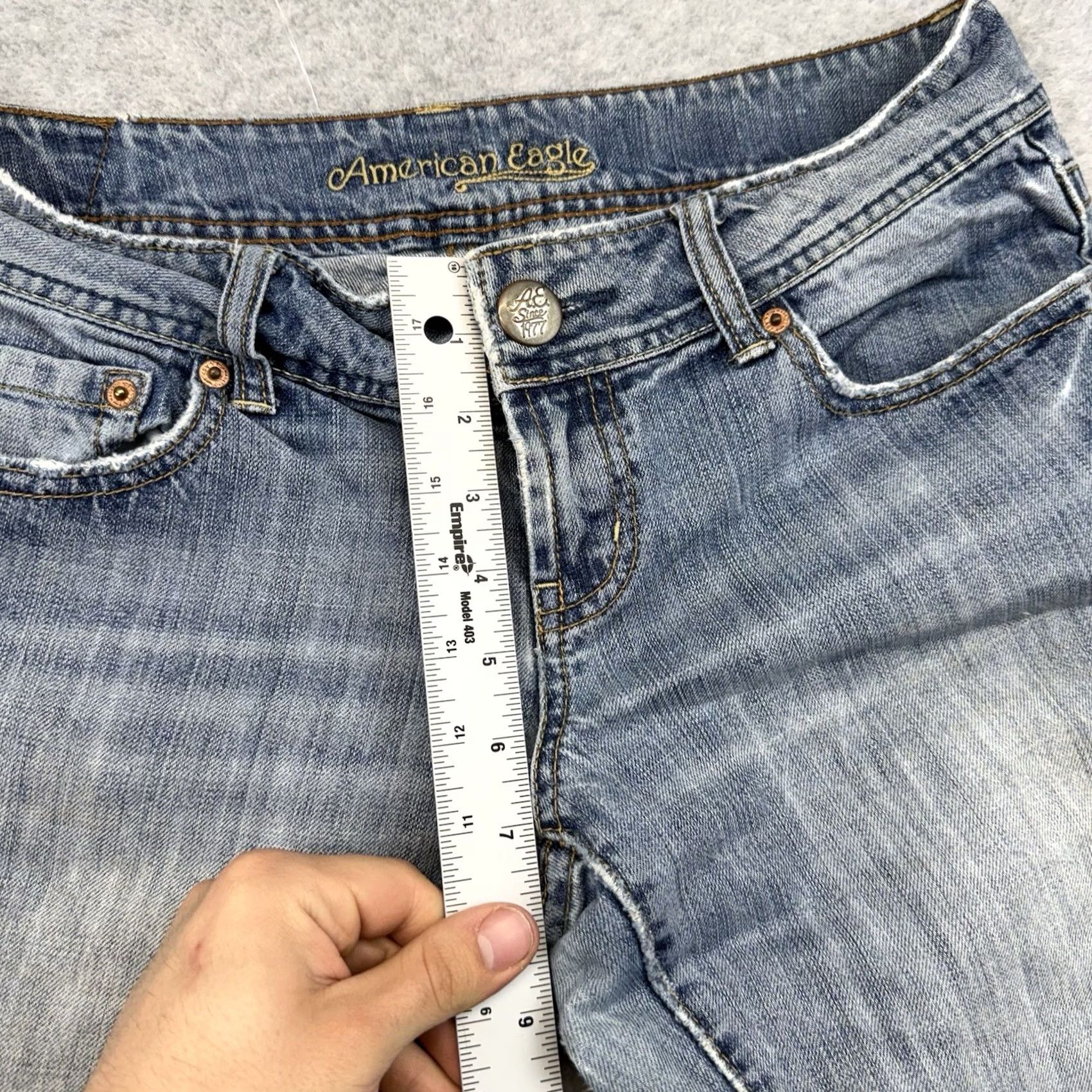 American Eagle Outfitters American Eagle Jeans Flared Distressed Size 8 Regular Blue 00s Women Size 30" / US 8 / IT 44 - 5 Thumbnail