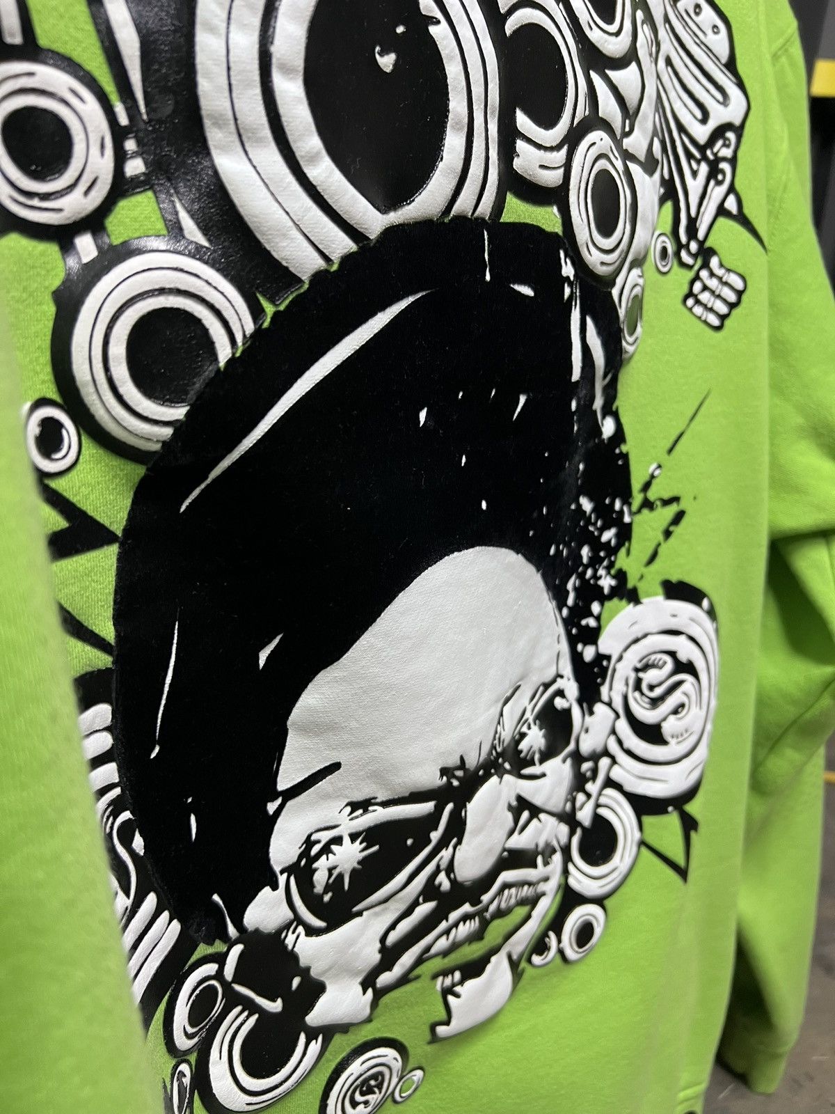Vintage Y2K CLH Creating Limitless Heights “Cream” Crewneck Rare Size US XL / EU 56 / 4 - 3 Thumbnail