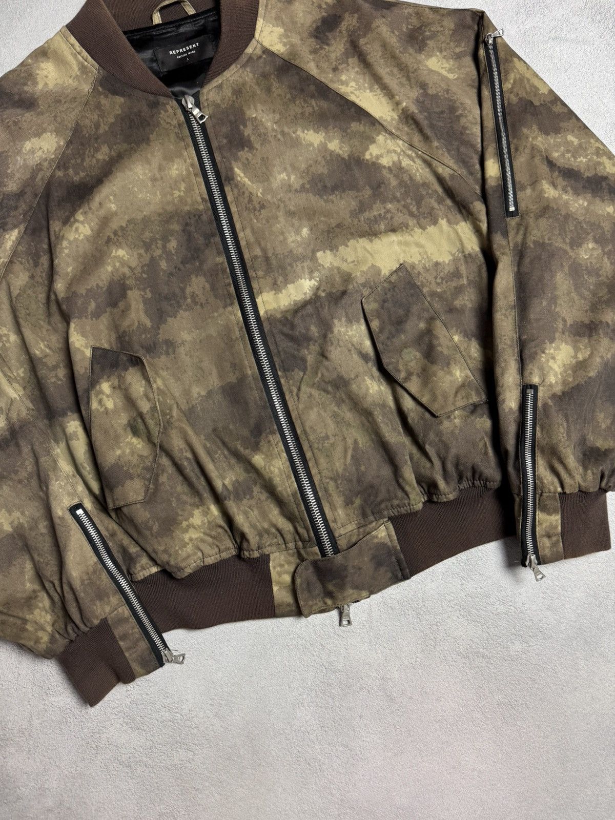 Represent Clo. Represent Clo Wax Cotton Camo Bomber Jacket Size US L / EU 52-54 / 3 - 5 Thumbnail