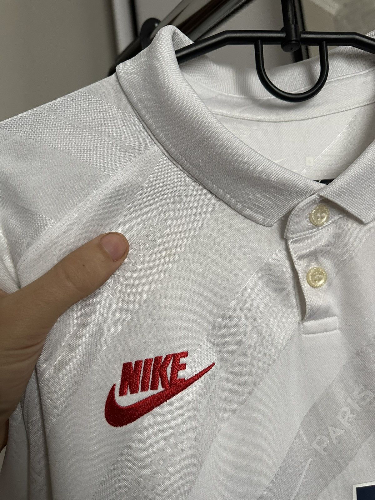 Nike 2019/2020 Nike Paris Saint Germain PSG Mbappe Soccer Jersey Size US L / EU 52-54 / 3 - 17 Thumbnail