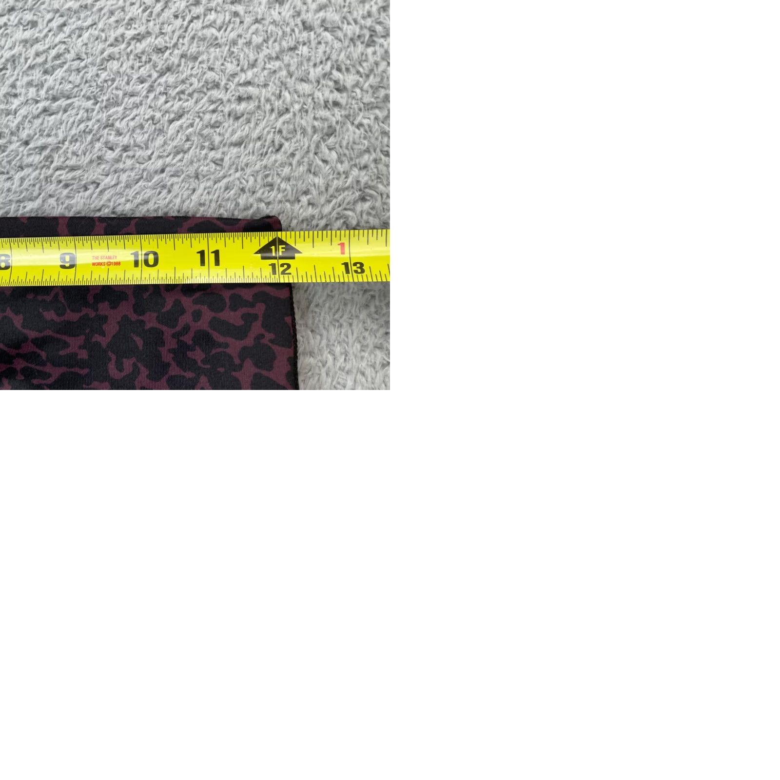 Fabletics Fabletics Leggings Womens Small Red Leopard Print Stretch High Waisted - Activewear Size 28" / US 6 / IT 42 - 9 Thumbnail