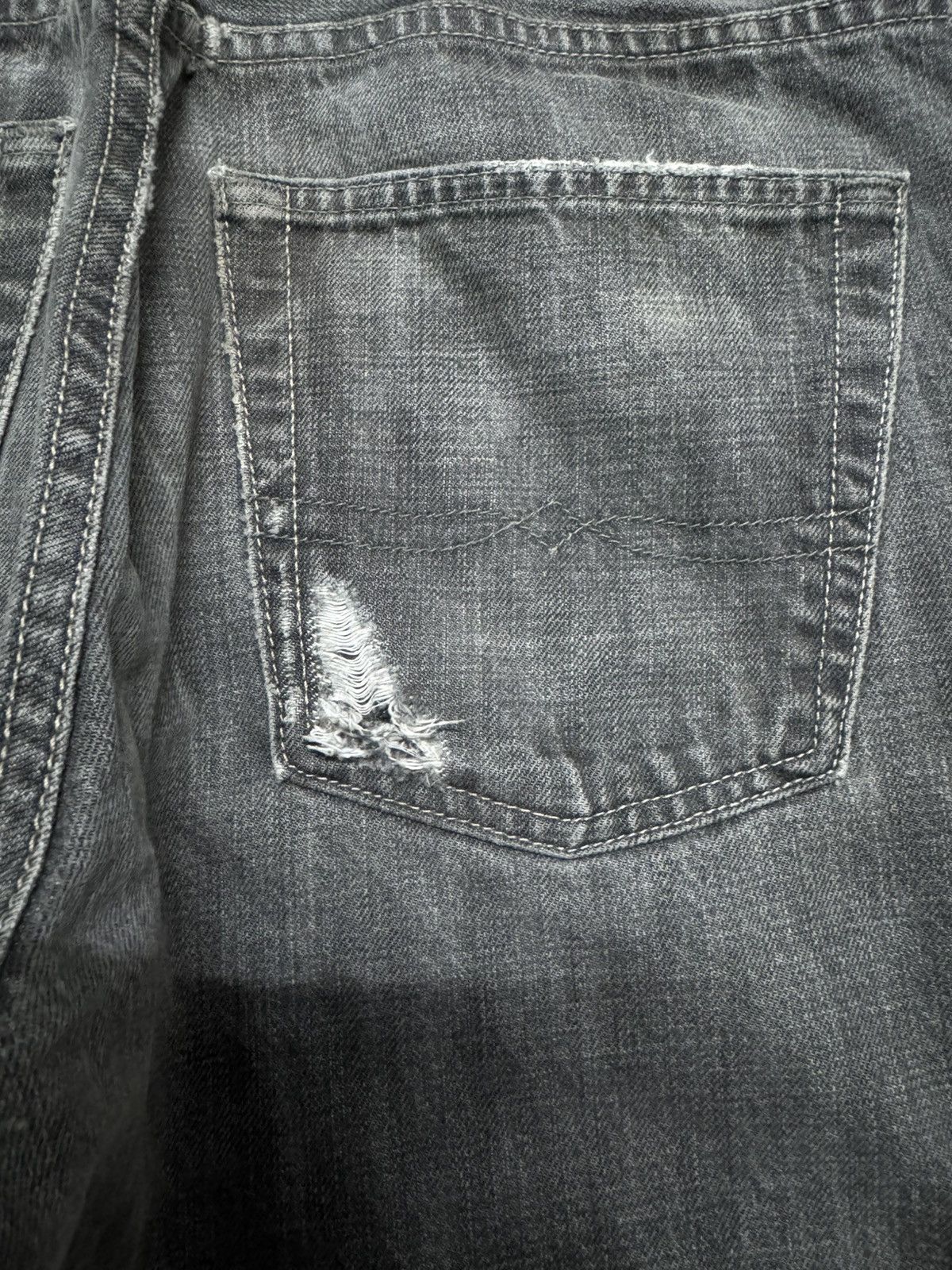 Japanese Brand 🔥OFFER🔥VINTAGE JAPANESE BAGGY THRASHED JEANS Size US 31 - 17 Thumbnail