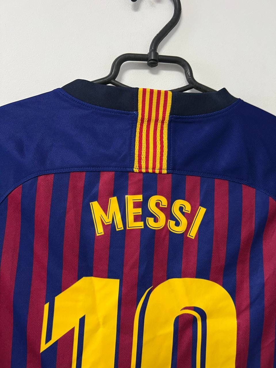 Nike Barcelona 2017/2018 Home #10 Messi Football Shirt Nike YXL Size US XS / EU 42 / 0 - 5 Thumbnail