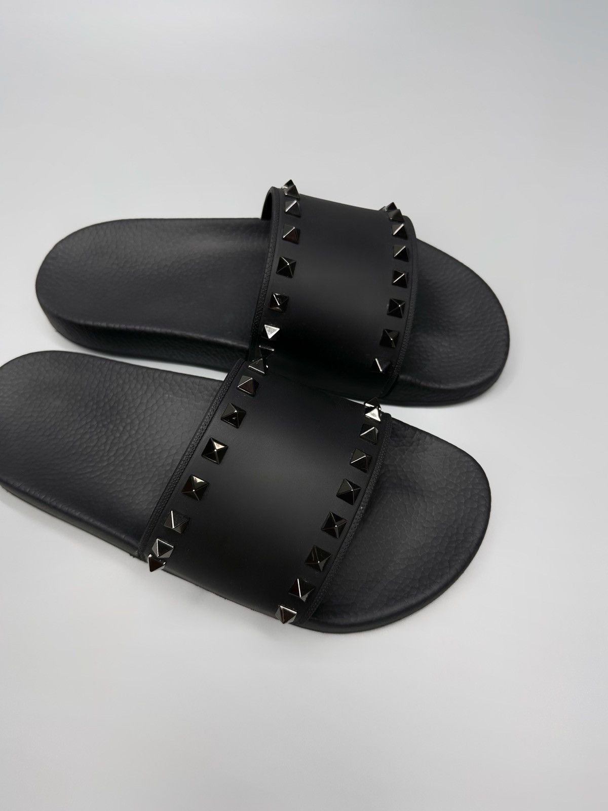 Valentino Valentino Garavani Rockstud Slide Sandals Size US 7 / EU 40 - 3 Thumbnail