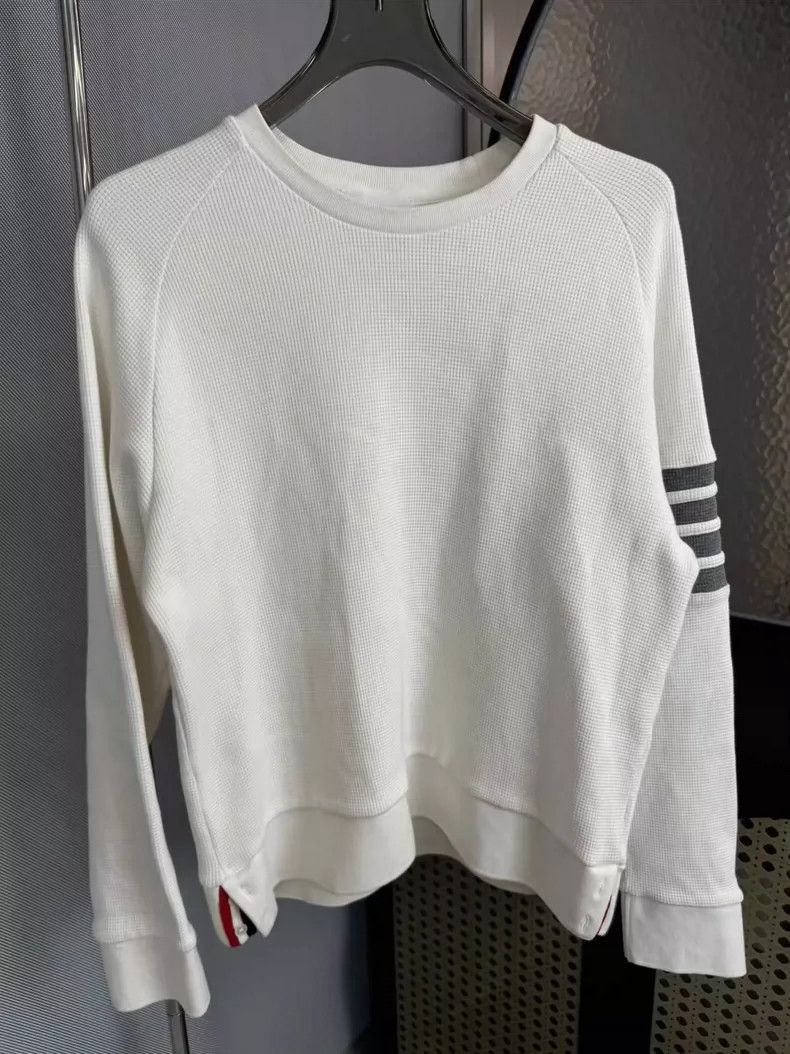 Thom Browne Thom browne White waffed sweatshirt 2504-Nextarrow Size US XL / EU 56 / 4 - 1 Thumbnail