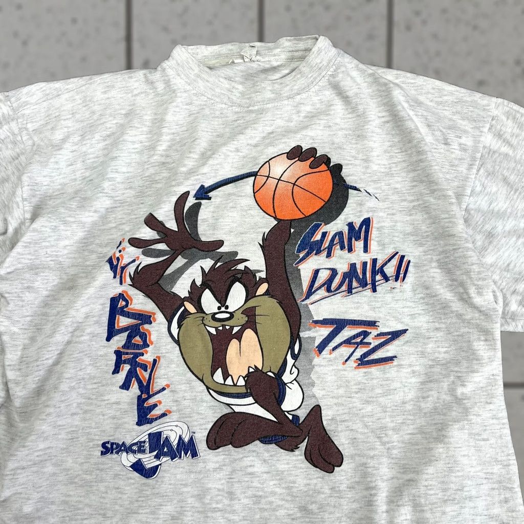 Vintage Vintage Space Jam Taz Slam Dunk Tee T-Shirt L/M Men Short Sleeve Crew Neck Light gray 90s Mens Size US L / EU 52-54 / 3 - 1 Thumbnail