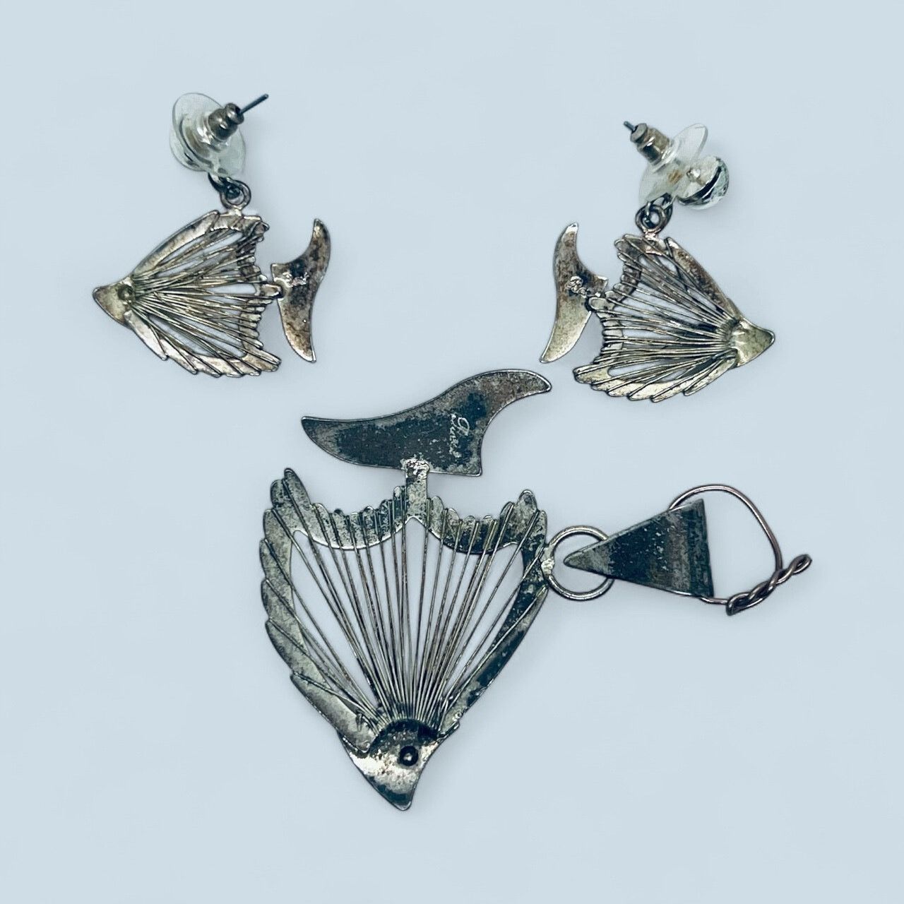 Other Signed Artisan Fish Pendant & Earrings Set Silver Tone Size ONE SIZE - 8 Thumbnail
