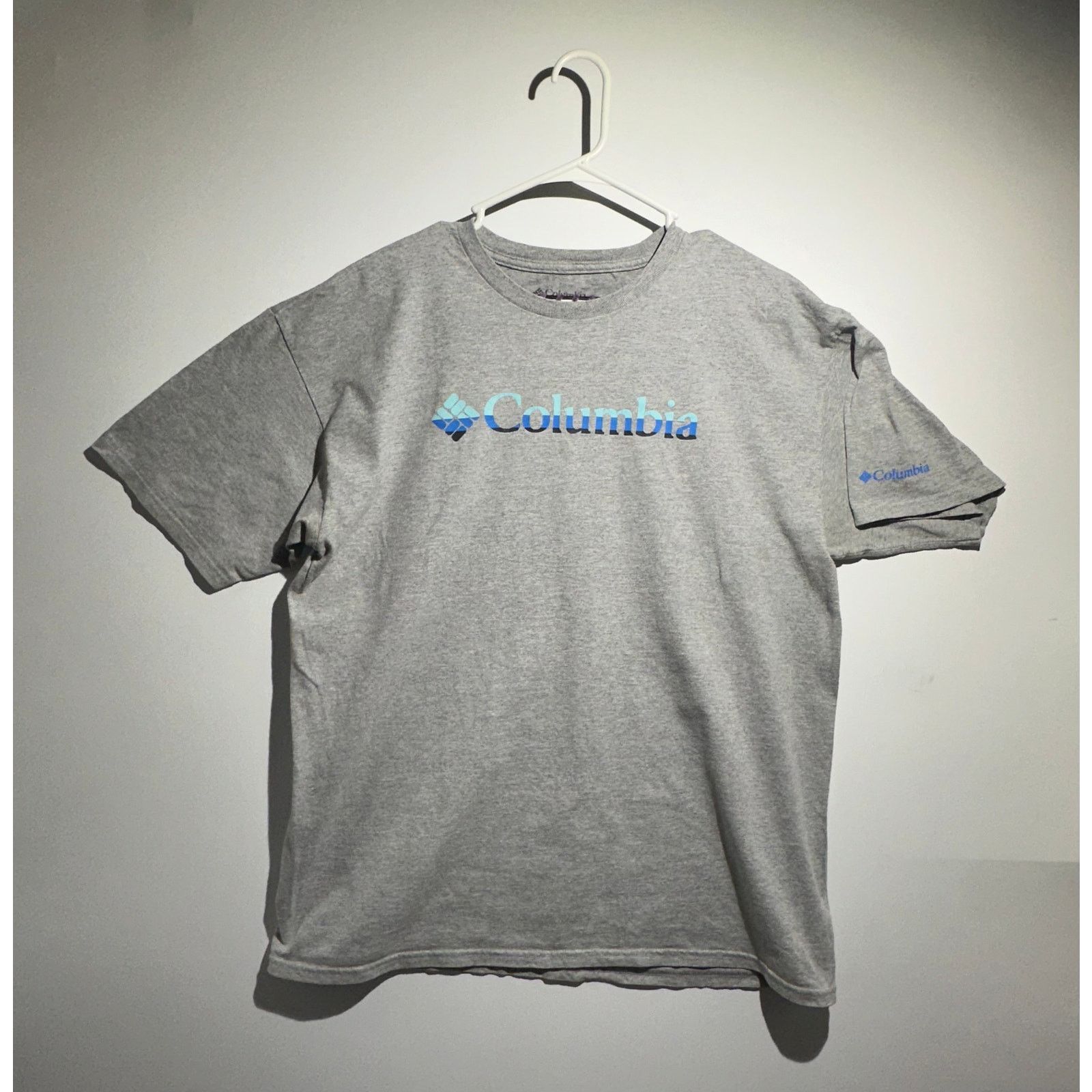 Columbia Columbia Gray Tshirt Blue Print Size XL Size US XL / EU 56 / 4 - 2 Thumbnail