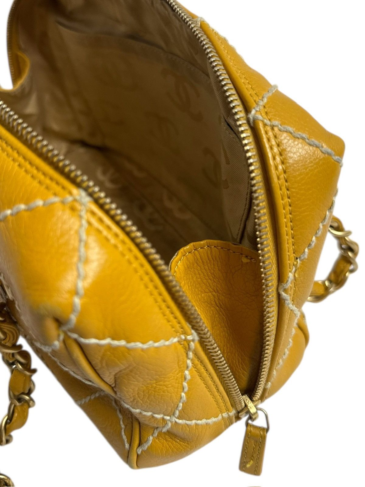 Chanel × Vintage Chanel Wild Stitch Yellow Chain Bag Circa 2003 Size ONE SIZE - 12 Thumbnail