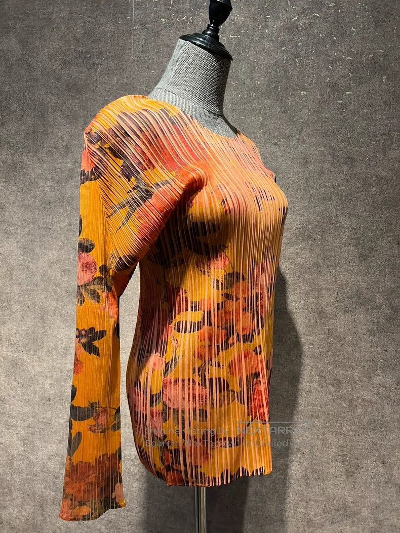 Issey Miyake Issey Miyake Rose Floral Pleated Top Size L / US 10 / IT 46 - 6 Thumbnail