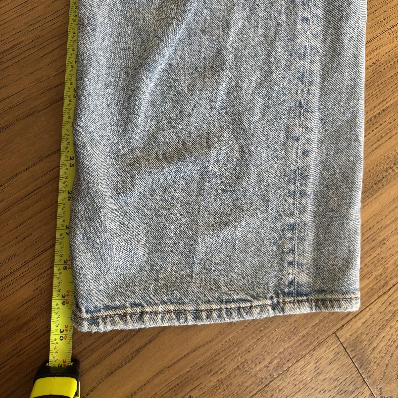 American Eagle Outfitters American Eagle Light Wash Strigid Distressed Jeans Size 6R Size 28" / US 6 / IT 42 - 6 Thumbnail