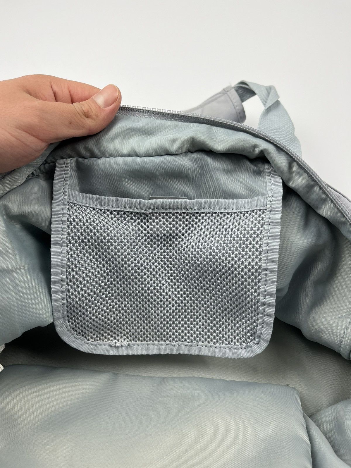 Nike × Vintage Vintage 90s Nike Big Logo Travel Training Gym Bag Y2K Size ONE SIZE - 16 Thumbnail