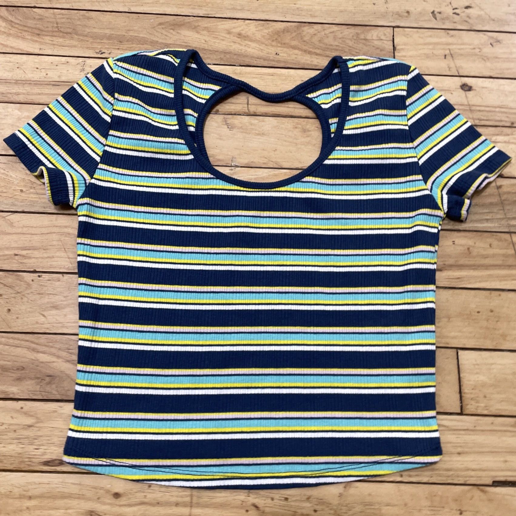 Vintage SO Shirt XS Womens Cropped Hoop Knit Top Blue Green Stripe Breathe Stretch Model XS Casual Summer Size XS / US 0-2 / IT 36-38 - 2 Thumbnail