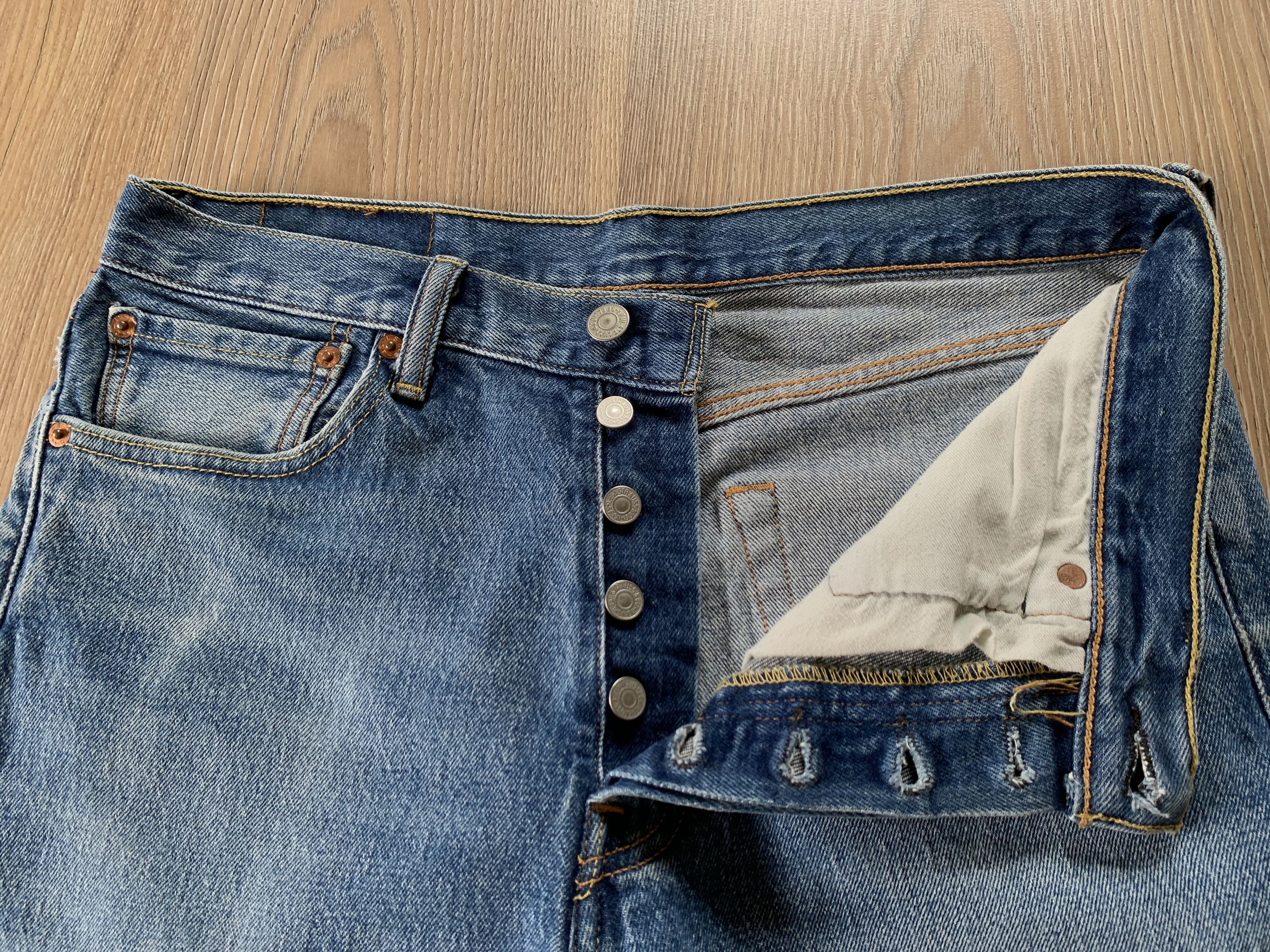 Denime Levis 501 Distressed Denim Shorts Size US 31 - 5 Thumbnail