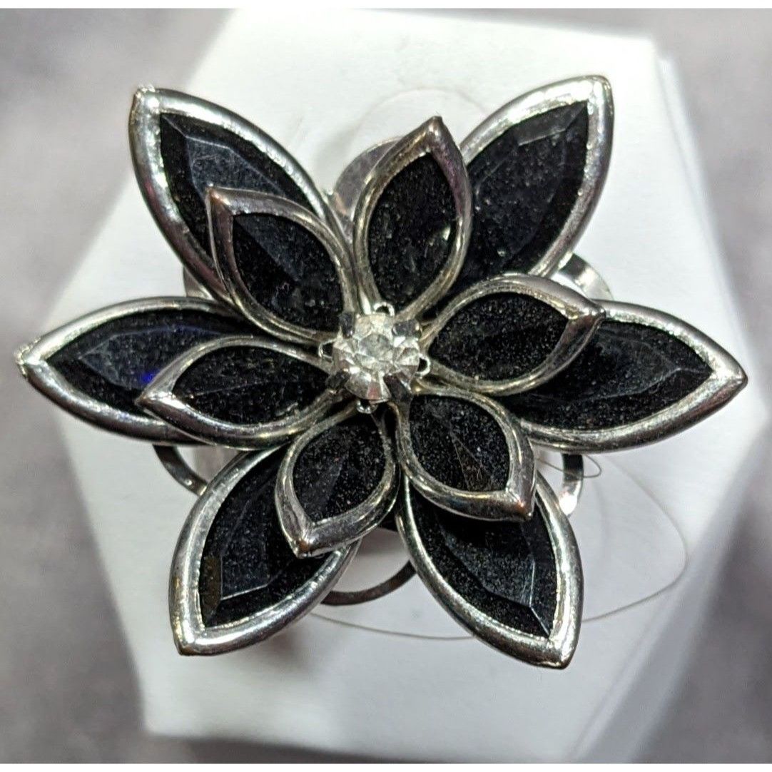 Other Gothic Floral Black And Silver Tone Adjustable Ring Size 7 1 Size ONE SIZE - 6 Thumbnail