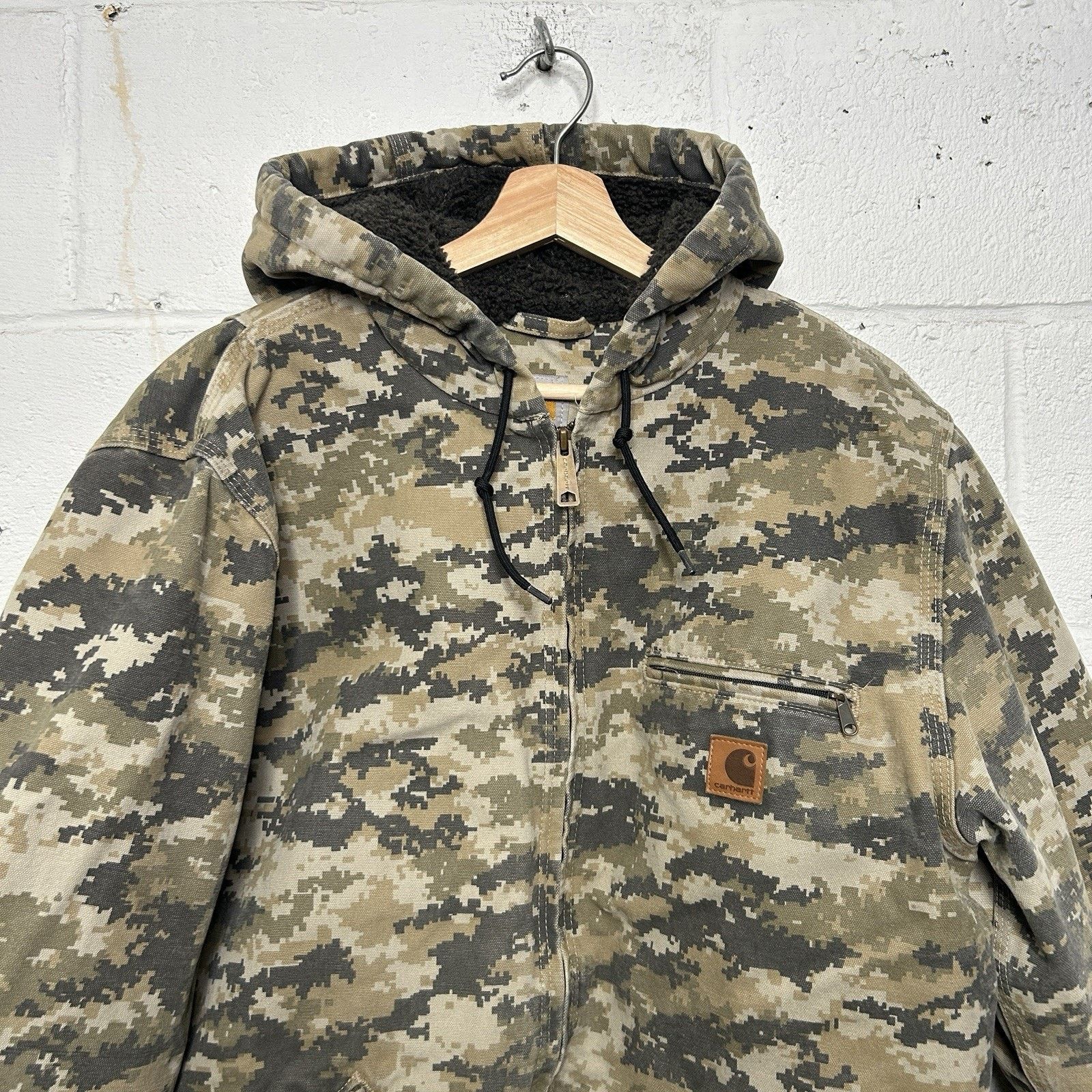 Carhartt Carhartt Sherpa-Lined Hooded Detroit Jacket “Digital Camo” Size US M / EU 48-50 / 2 - 3 Thumbnail