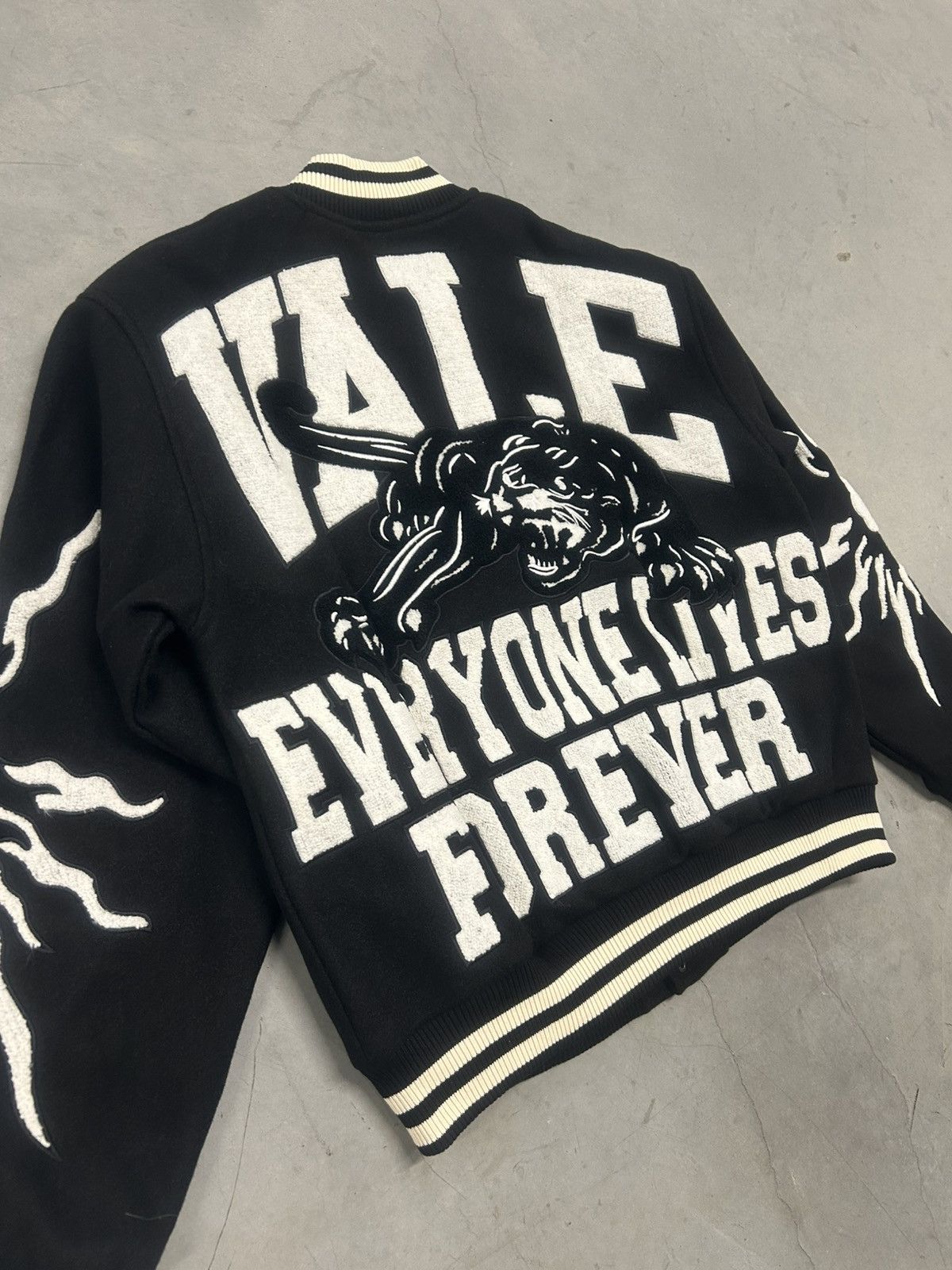 Vale Vale Forever Valley Dreams Black Varsity Jacket Size Small Size US S / EU 44-46 / 1 - 5 Thumbnail