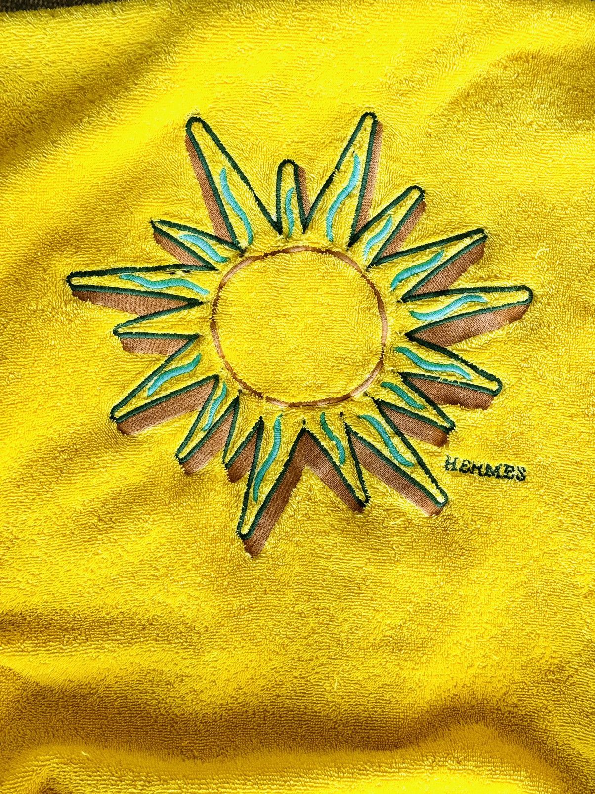 Hermes Vintage Hermes Yellow Terry Robe Sun motif logo embroidered Size ONE SIZE - 10 Thumbnail