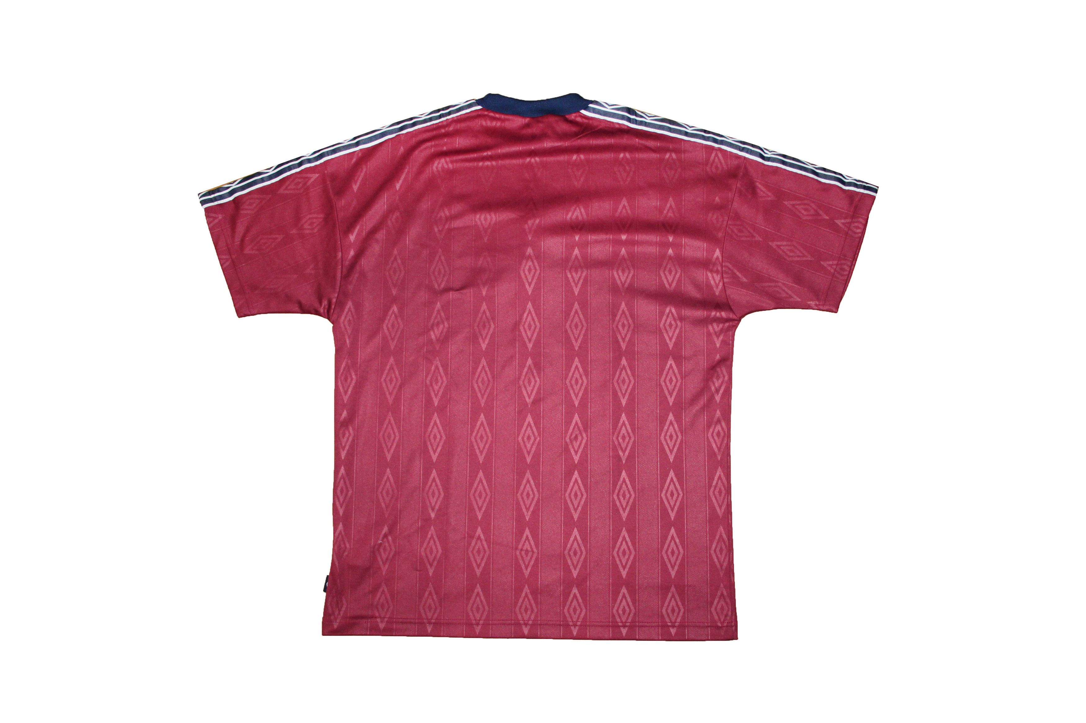 Umbro × Vintage Vintage FOOTBALL Rare 90s Umbro T Shirt big logo Size US L / EU 52-54 / 3 - 2 Thumbnail