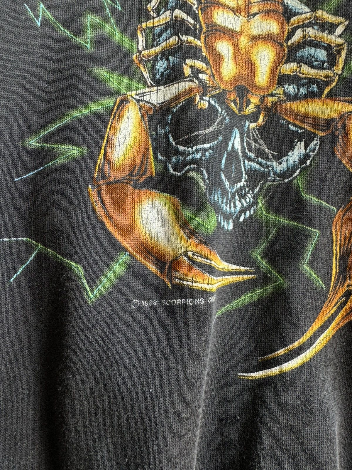 Band Tees Vintage 1988 SCORPIONS Savage Amusement Band Sweatshirt Tee Size US XL / EU 56 / 4 - 4 Thumbnail
