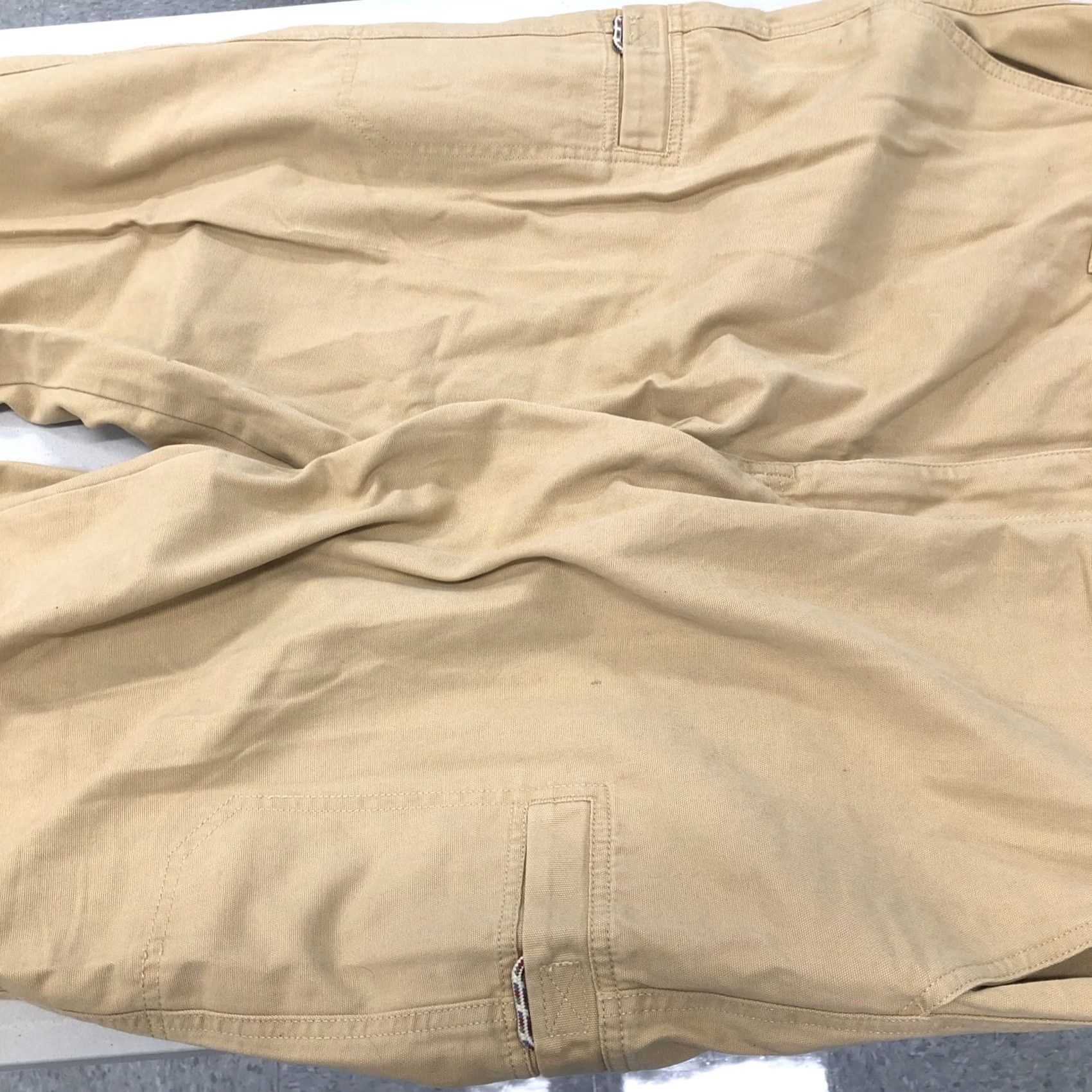 Vintage LL Bean Mens Natural Fit Khaki Cargo Pants Tan Hiking Work Casual 42/32 Size US 42 / EU 58 - 4 Thumbnail