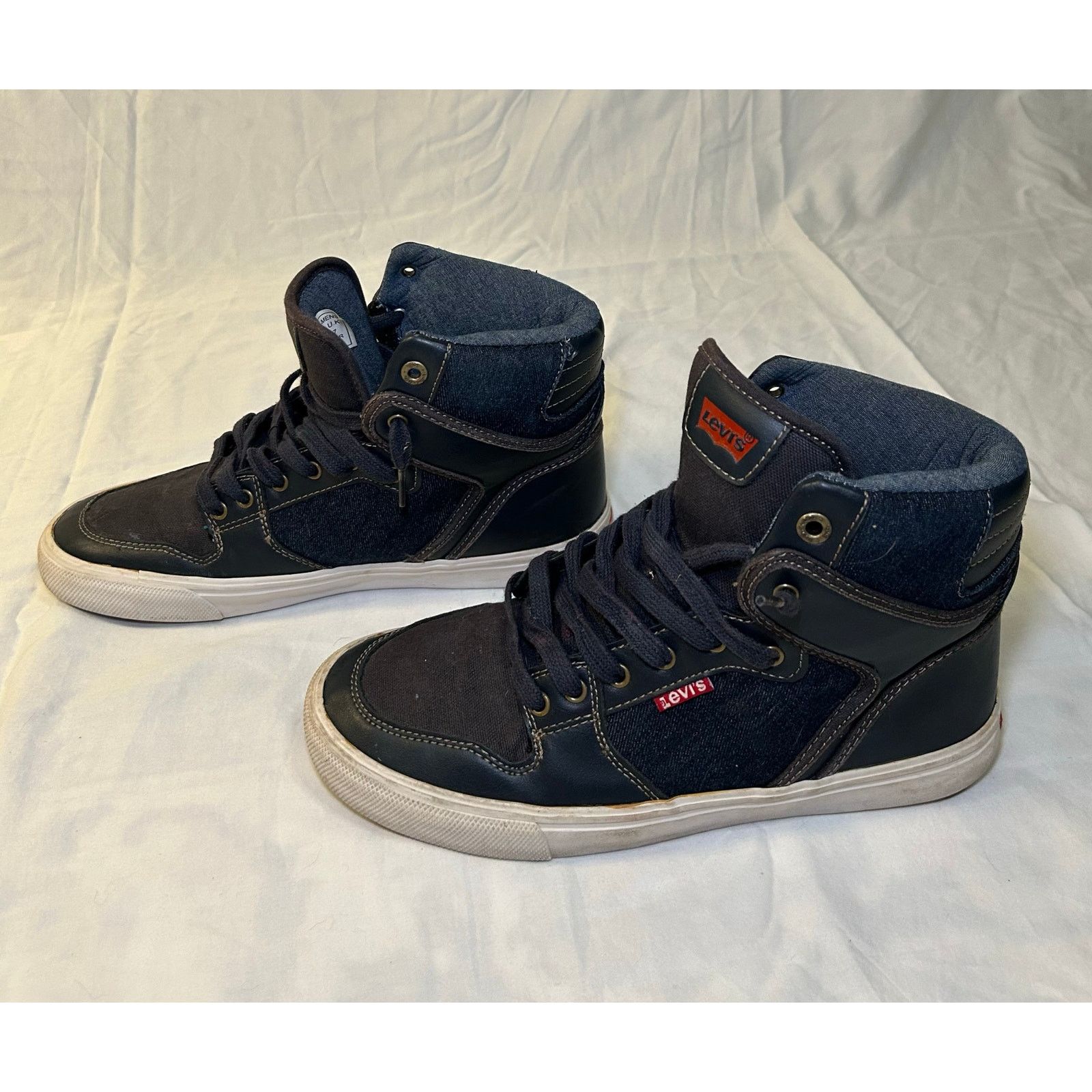 Levi's Vintage Levi Men’s Denim High Top Sneakers US Size 8 Size US 8 / EU 41 - 3 Thumbnail