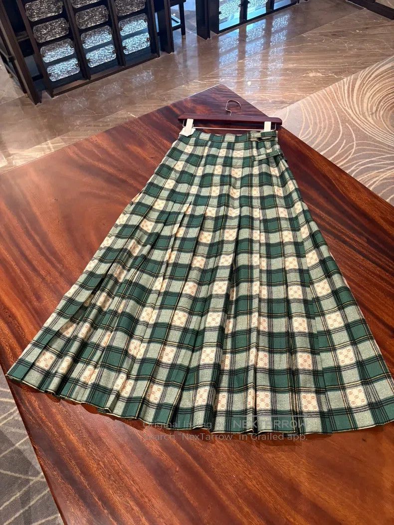 Gucci Gucci Pleated skirt Size 24" / US 00 / IT 34 - 4 Thumbnail