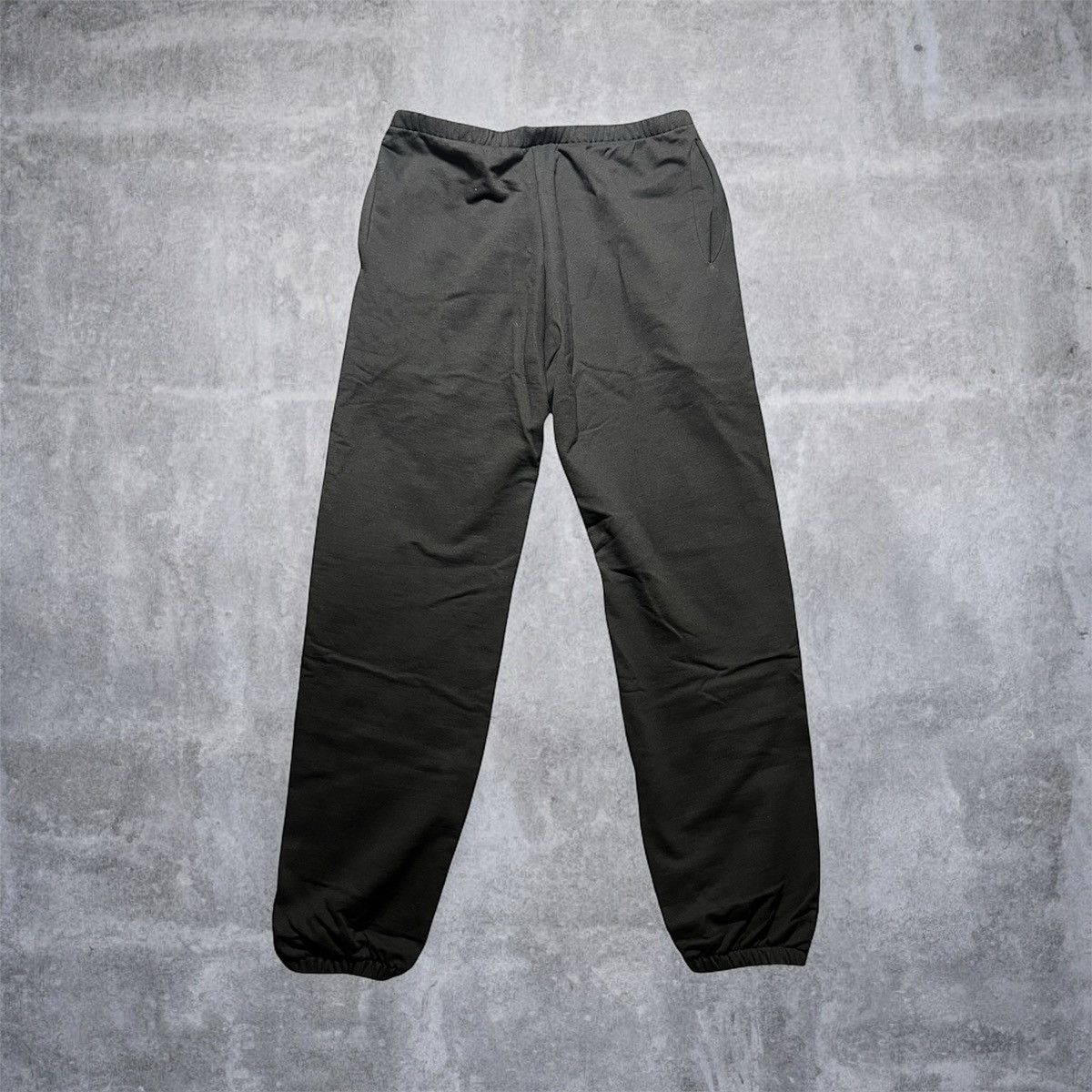 Yeezy Yeezy Bully Sweatpants Black Size US 32 / EU 48 - 2 Thumbnail